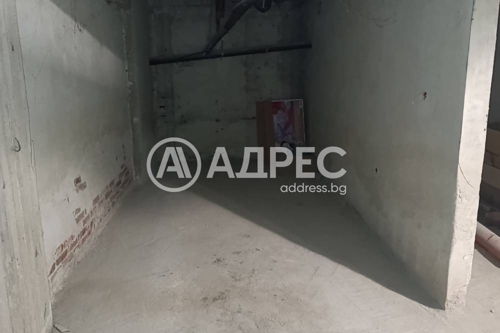 Продава ГАРАЖ, ПАРКОМЯСТО, гр. Варна, Център, снимка 3 - Гаражи и паркоместа - 54462202