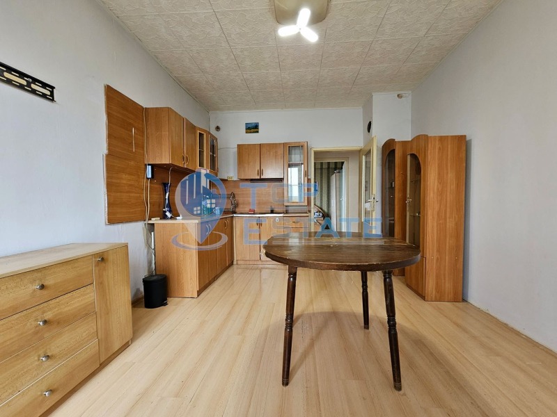 Продава 3-СТАЕН, гр. Горна Оряховица, област Велико Търново, снимка 2 - Апартаменти - 53342891