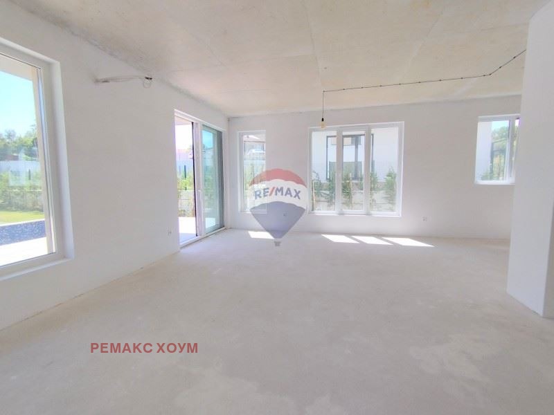 Продава  Къща град Варна , Виница , 279 кв.м | 37527087 - изображение [12]