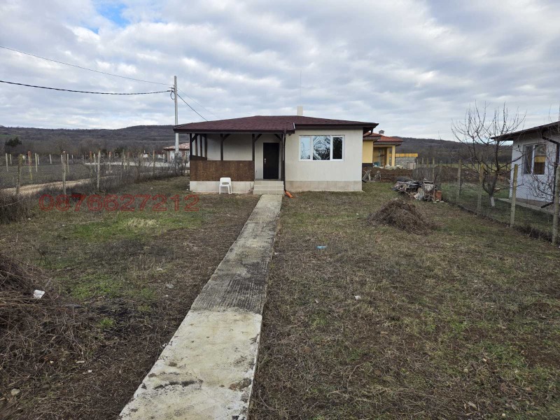Продава КЪЩА, с. Осеново, област Варна, снимка 3 - Къщи - 53132426