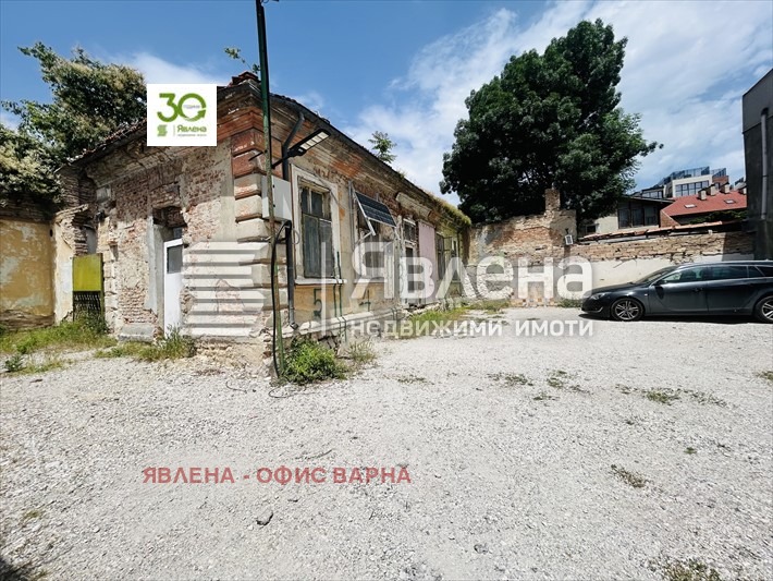 Продава КЪЩА, гр. Варна, Център, снимка 3 - Къщи - 54705066