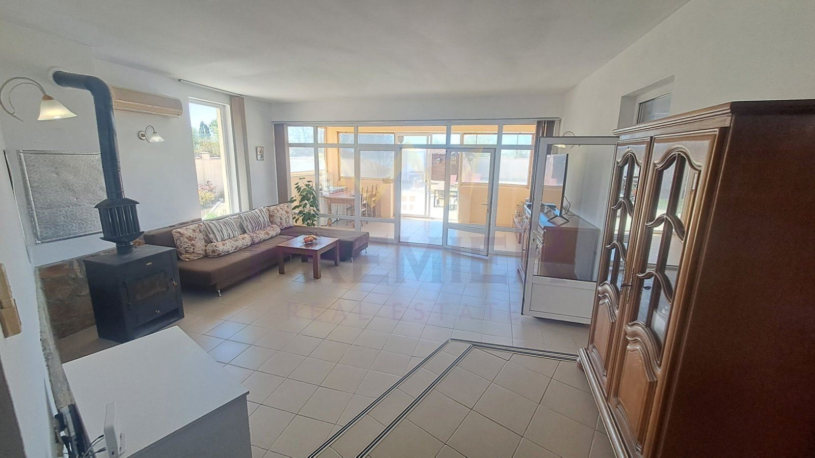 Продава КЪЩА, с. Соколово, област Добрич, снимка 6 - Къщи - 54354903