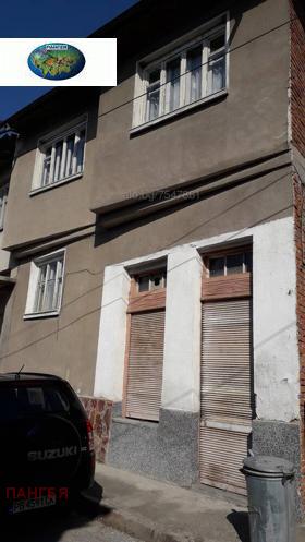 Продажба на имоти в гр. Перущица, област Пловдив - изображение 4 