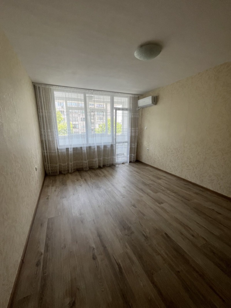 Zu verkaufen  1 Schlafzimmer Sofia , Ljulin 4 , 68 qm | 82580194 - Bild [5]