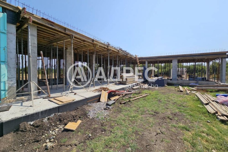 Till salu  Hus region Sofia , Gara Elin Pelin , 341 kvm | 96831896 - bild [12]
