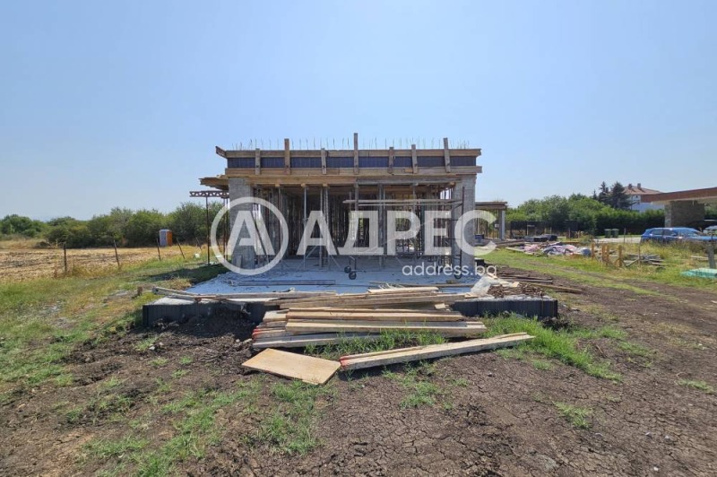Till salu  Hus region Sofia , Gara Elin Pelin , 341 kvm | 96831896 - bild [9]