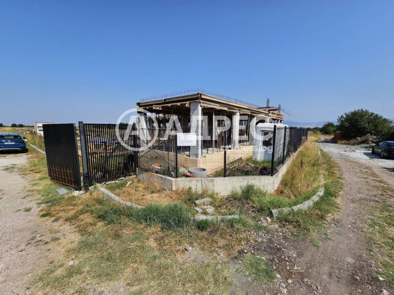 Till salu  Hus region Sofia , Gara Elin Pelin , 341 kvm | 96831896 - bild [4]