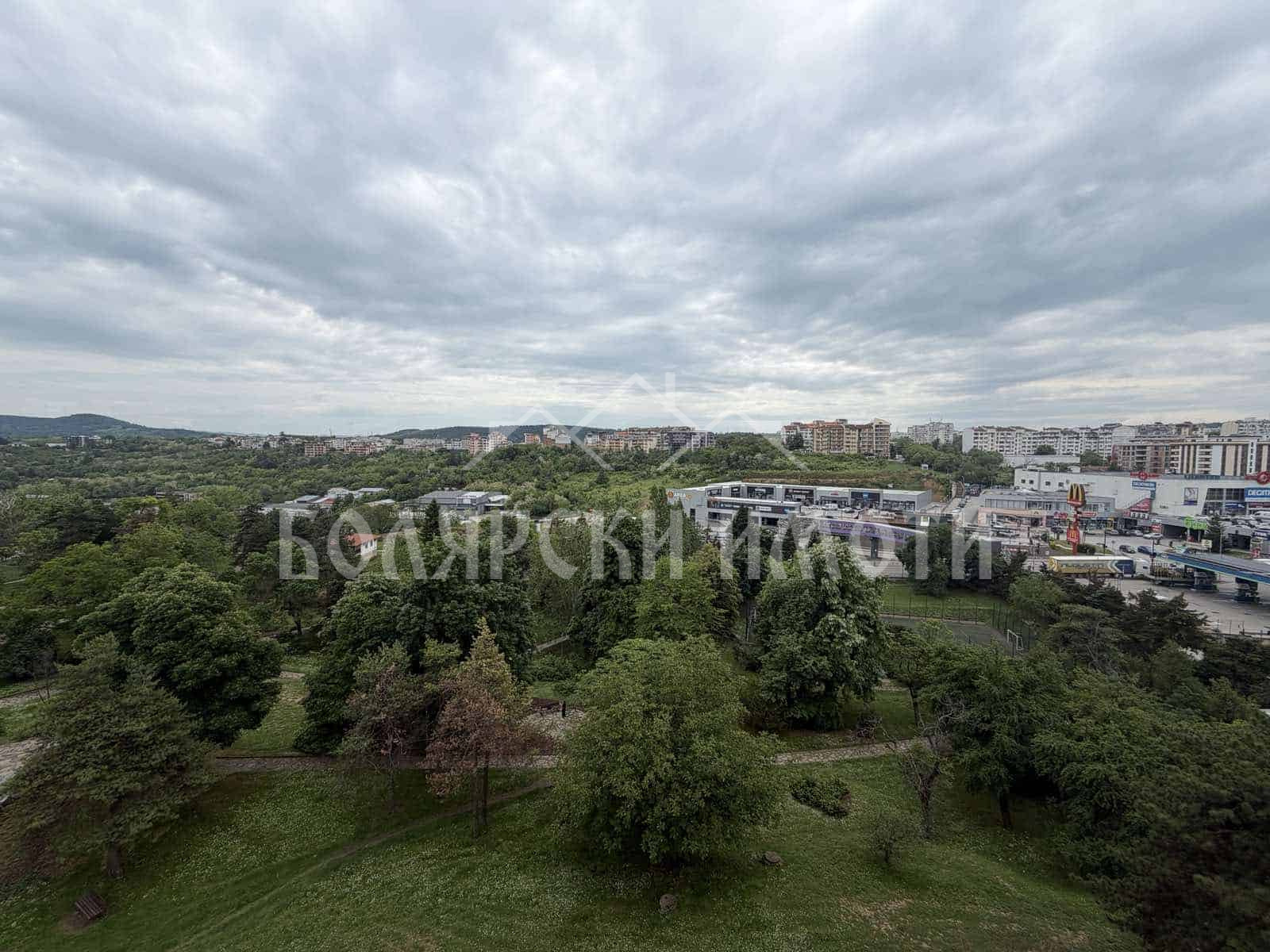 Продава 4-СТАЕН, гр. Велико Търново, Център