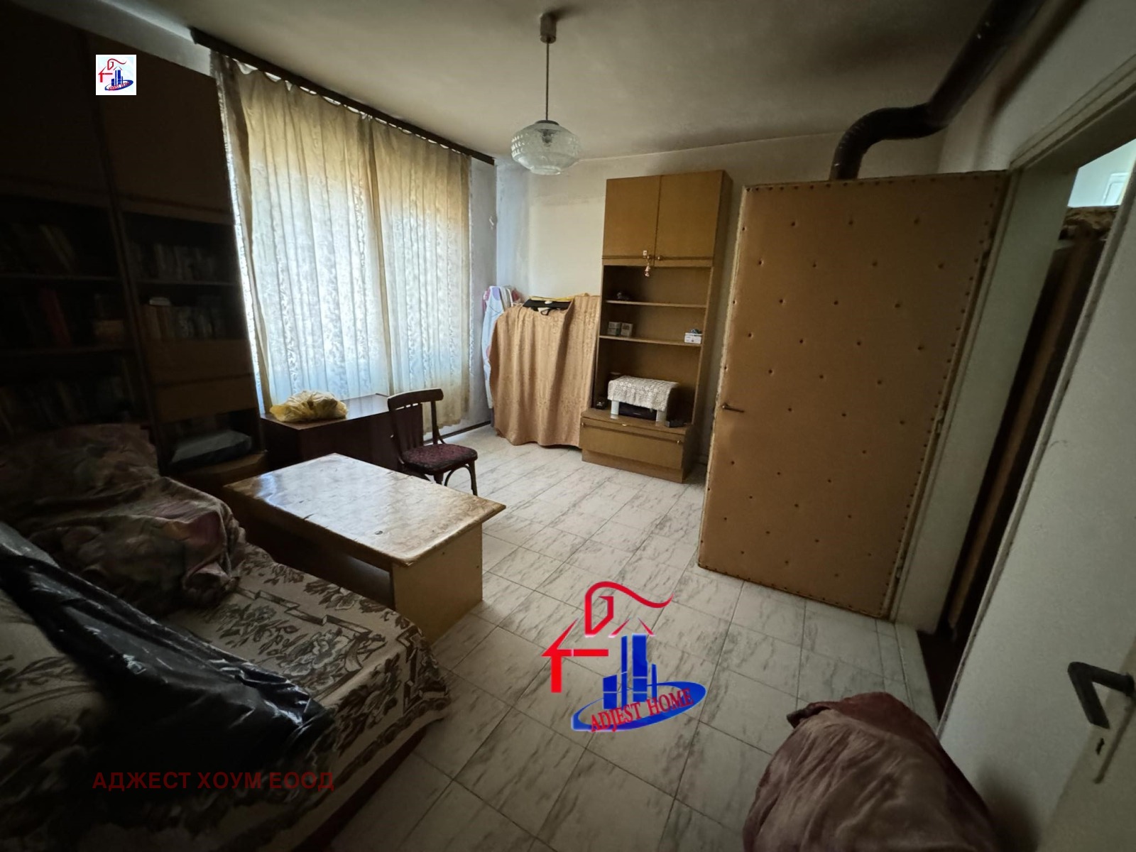 Продава ЕТАЖ ОТ КЪЩА, гр. Шумен, Военно училище, снимка 2 - Етаж от къща - 46632456