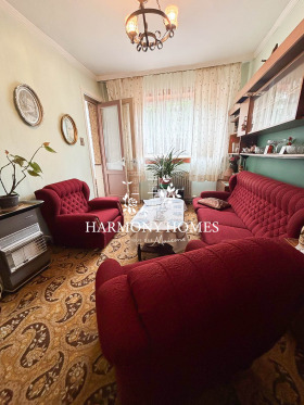 1 chambre Ilinden, Sofia