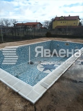Talo Rogatševo, Dobrichin alue 11