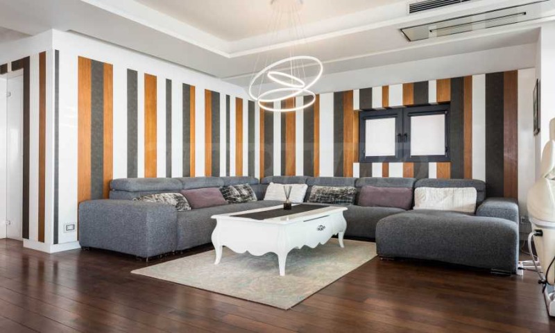 Продава 4-СТАЕН, гр. Варна, Бриз, снимка 3 - Апартаменти - 53439108