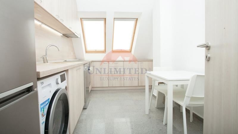 Продава 4-СТАЕН, гр. София, Изток, снимка 3 - Апартаменти - 55512681