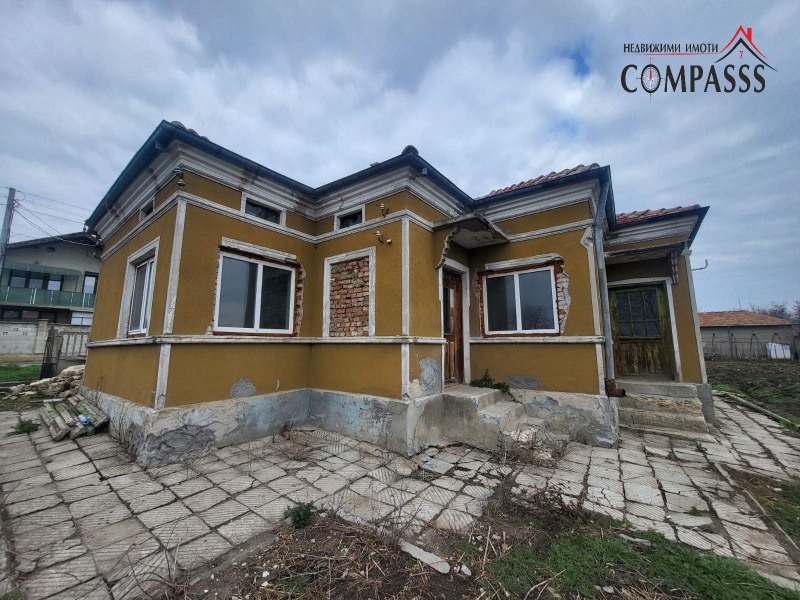 Продава КЪЩА, с. Смолница, област Добрич, снимка 1 - Къщи - 49341221