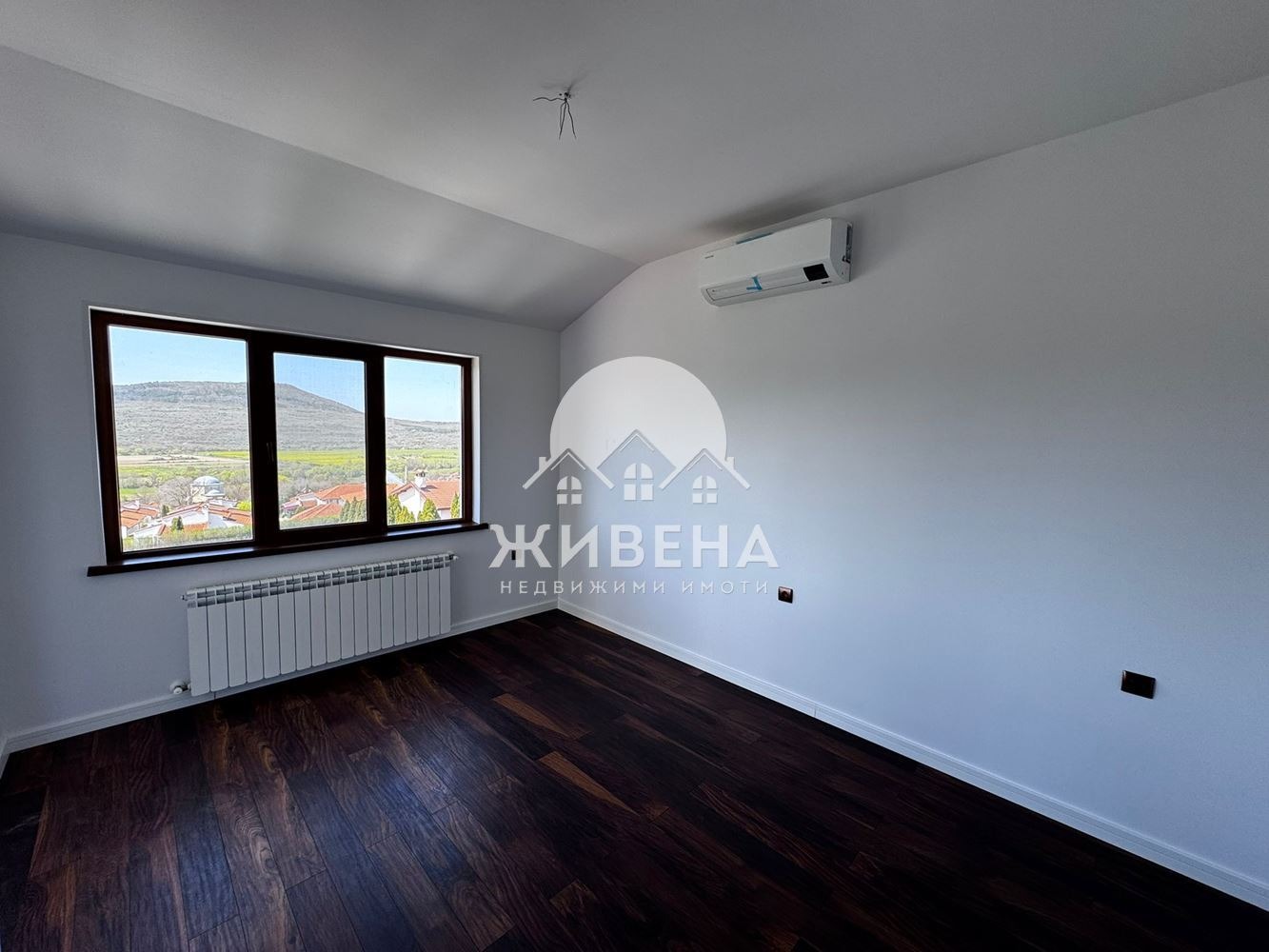 Продава КЪЩА, с. Оброчище, област Добрич, снимка 11 - Къщи - 54360733