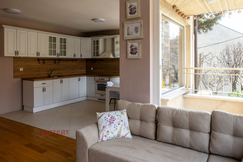 Продава 3-СТАЕН в град София, Оборище - 92 кв.м / 340 000 € » 664 982.20 лв., РЕСТЕЙТ