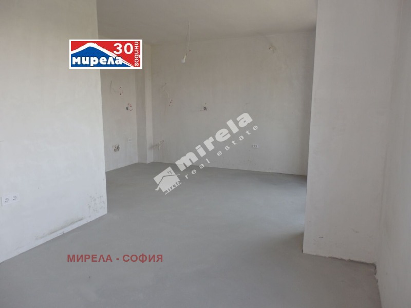 De vânzare  2 dormitoare Sofia , Triâgâlnica , 97 mp | 55463914