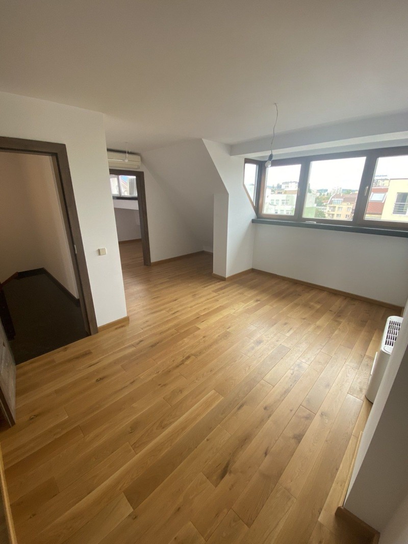 Te koop  Maisonnette Sofia , Zona B-18 , 190 m² | 49959981 - afbeelding [15]