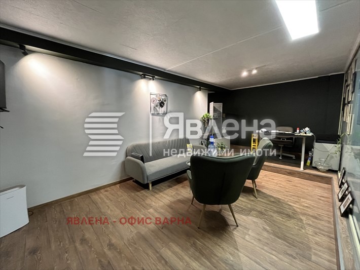 Προς πώληση  Γραφείο Βαρνα , ΤΣενταρ , 29 τ.μ | 30764277