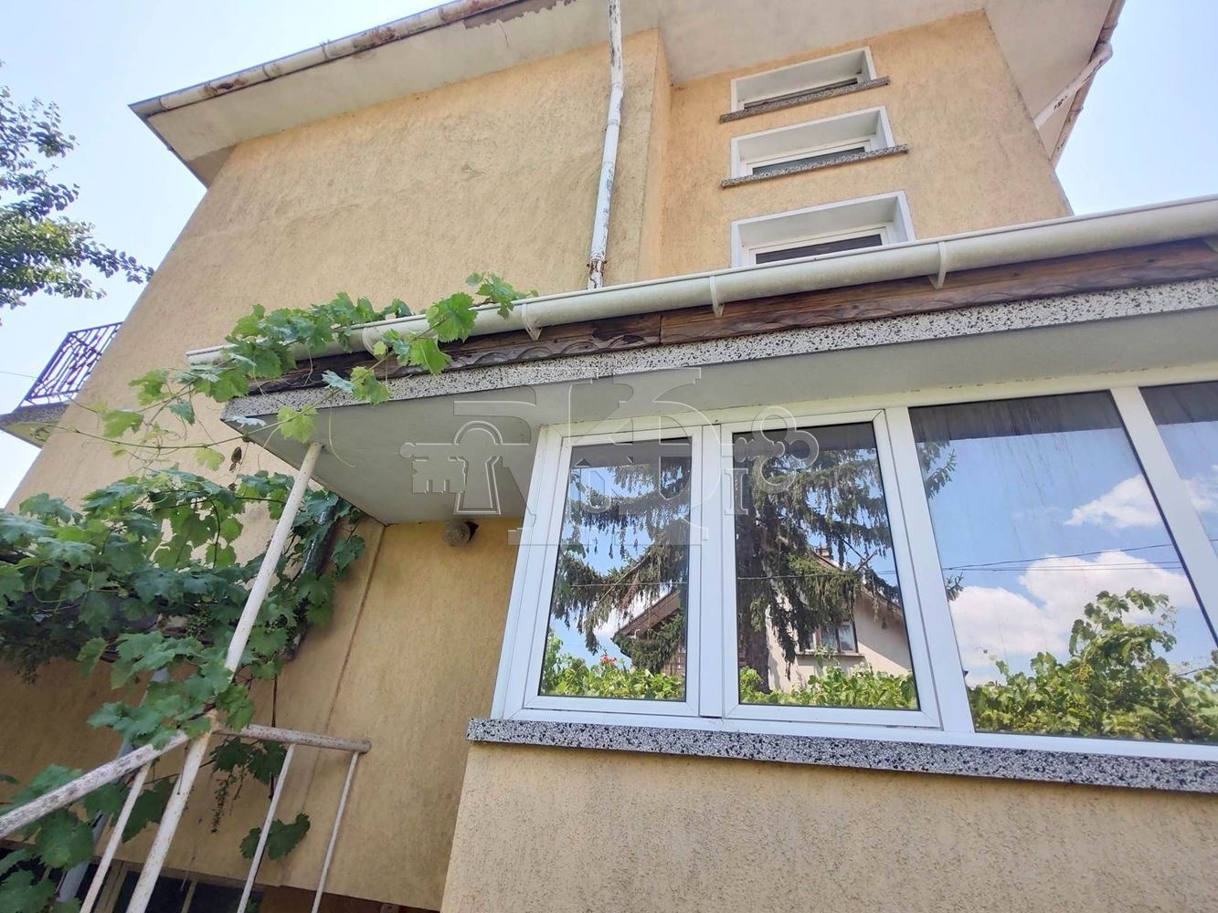 Продава КЪЩА, гр. Генерал Тошево, област Добрич, снимка 2 - Къщи - 53299353