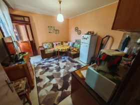 1 Schlafzimmer Wazraschdane, Burgas 9