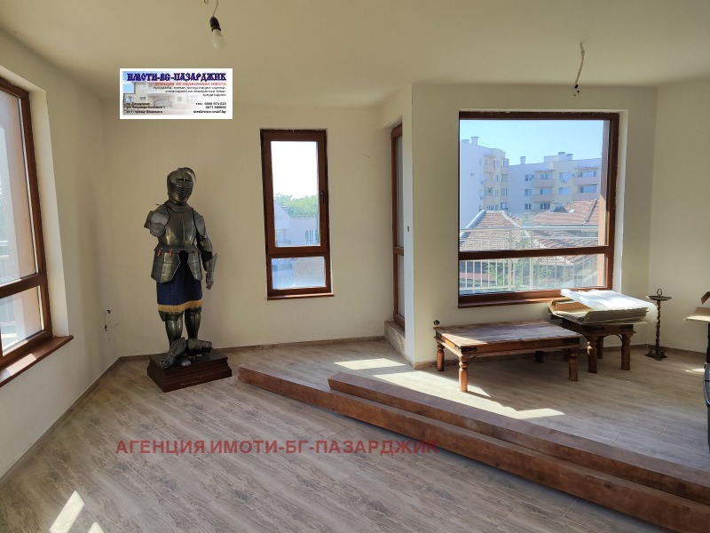 For Sale  2 bedroom Pazardzhik , Tsentar , 144 sq.m | 54605465