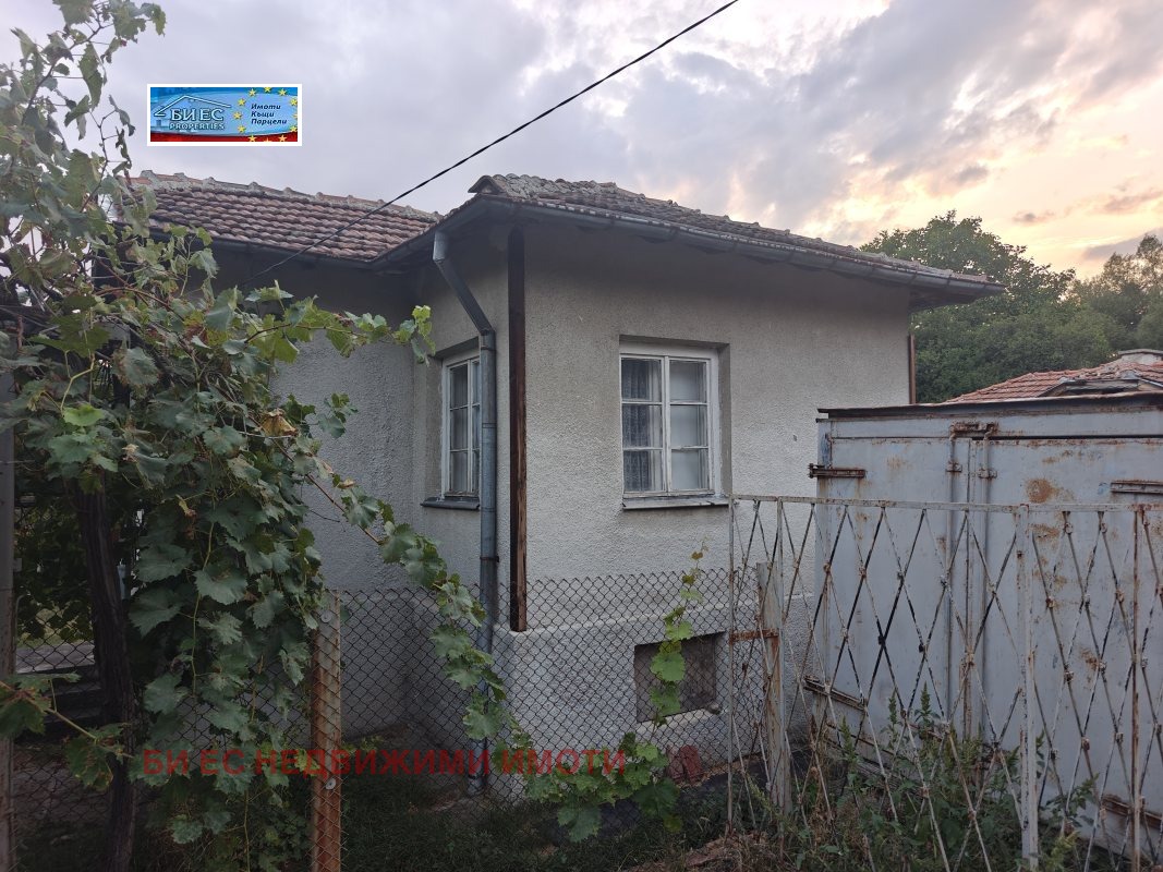 Продава КЪЩА, с. Вискяр, област Перник, снимка 15 - Къщи - 56144602