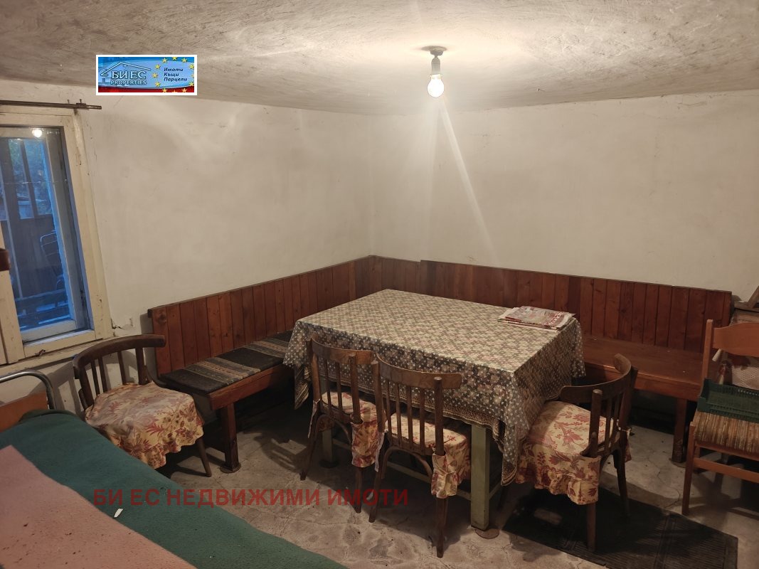 Продава КЪЩА, с. Вискяр, област Перник, снимка 14 - Къщи - 56144602