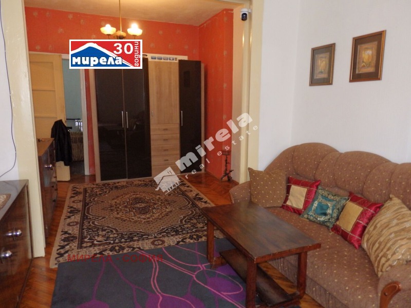 Продава  2-стаен, град София, Център •  318 150 EUR • ID 93644809 — holmes.bg - [1] 