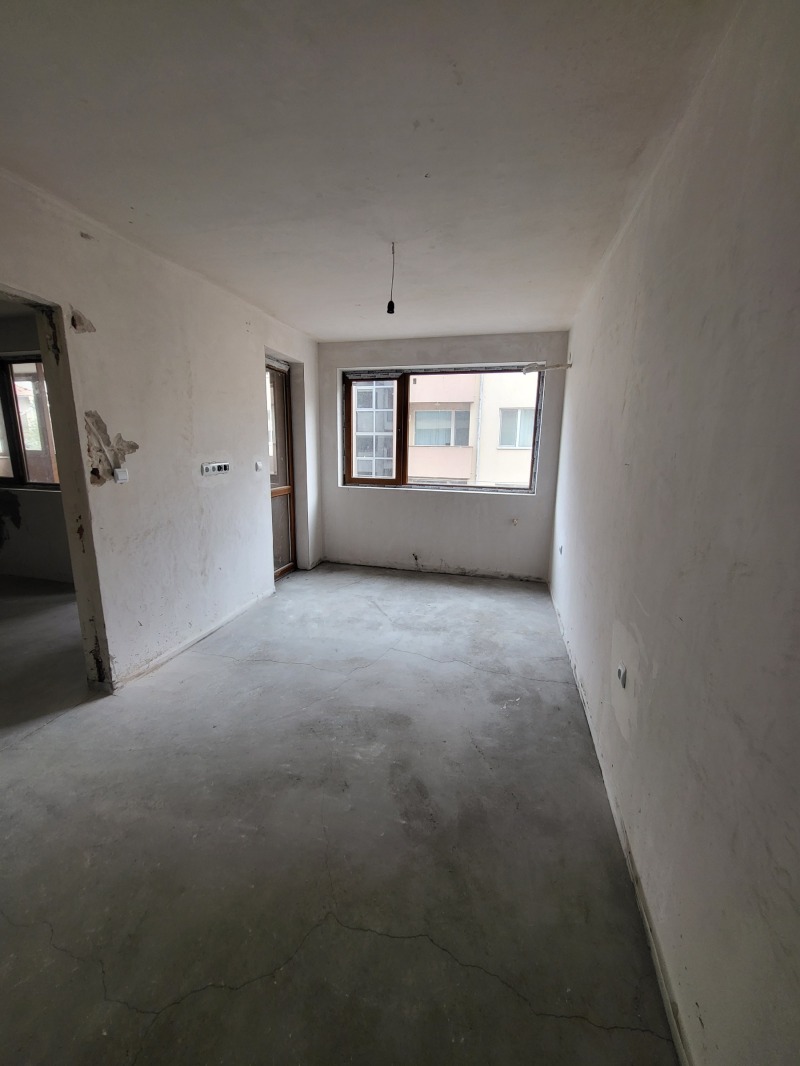 Продава МНОГОСТАЕН, гр. Плевен, Идеален център, снимка 16 - Апартаменти - 52362176