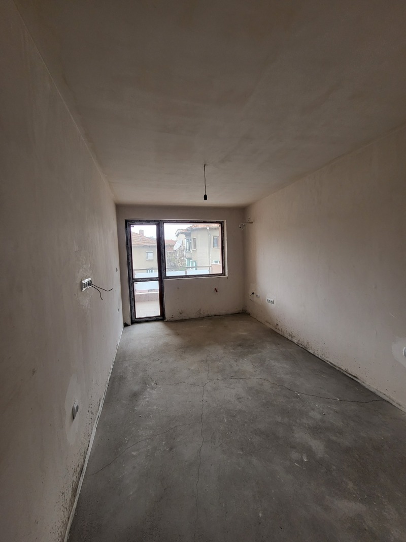 Продава МНОГОСТАЕН, гр. Плевен, Идеален център, снимка 13 - Апартаменти - 52362176