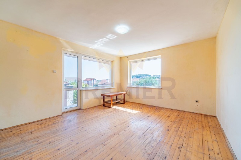 Na prodej  Podlaha domu Varna , Vinica , 147 m2 | 56189628