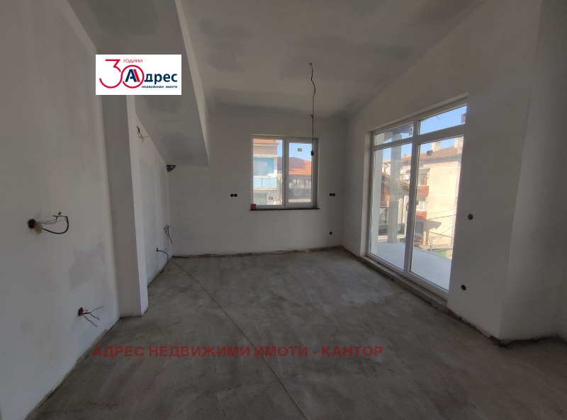 Продава КЪЩА, гр. Пазарджик, Център, снимка 4 - Къщи - 47192496