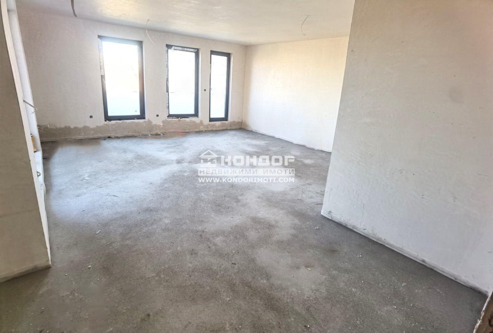 Продава 3-СТАЕН, гр. Пловдив, Център, снимка 2 - Апартаменти - 49954050