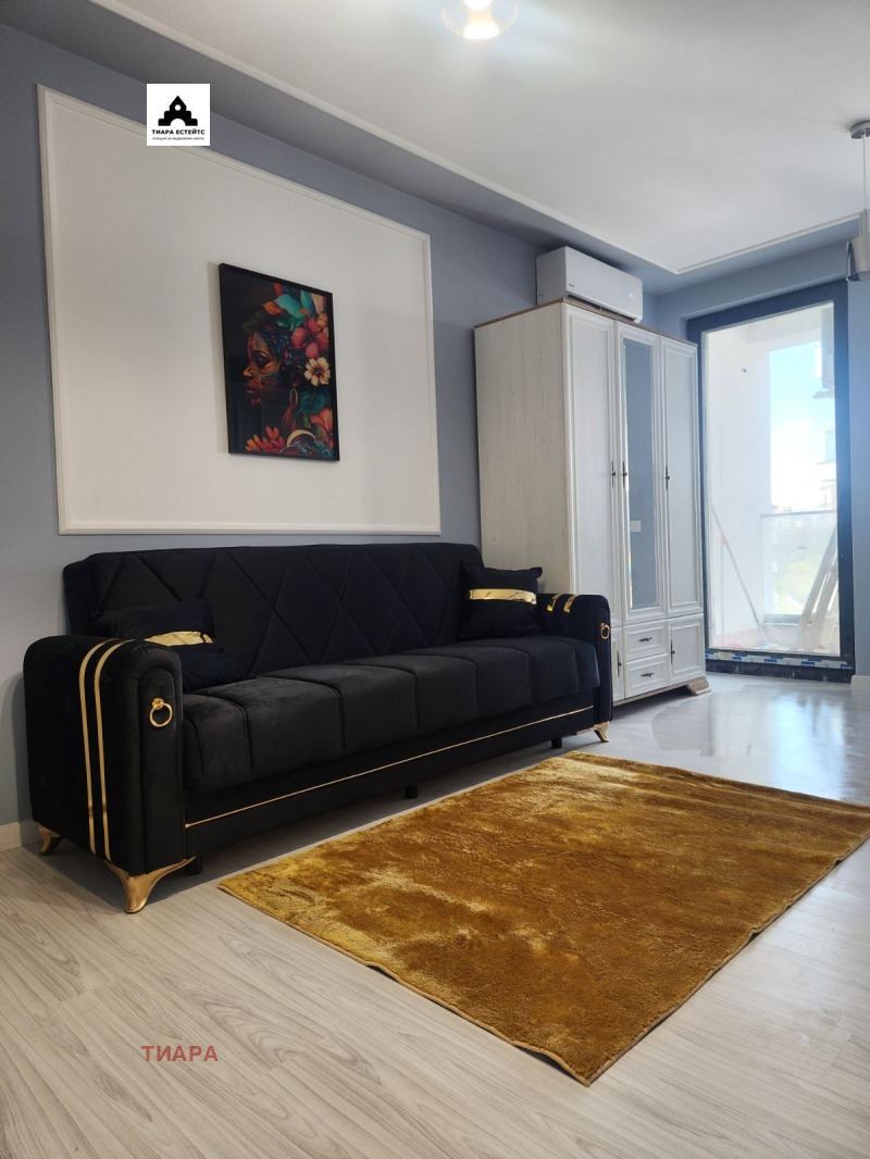 Myytävänä  Studio Sofia , Studentski grad , 51 neliömetriä | 65765059