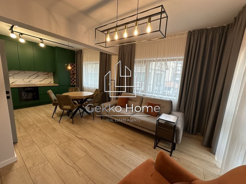 Продава 3-СТАЕН, гр. Варна, Център, снимка 2 - Апартаменти - 53069459