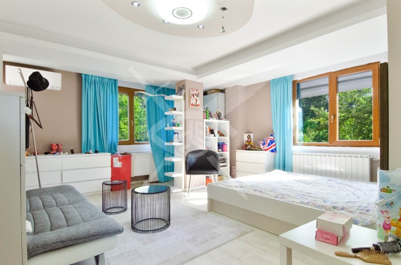 Til salg  Hus Sofia , Bankya , 400 kvm | 51232250 - billede [2]