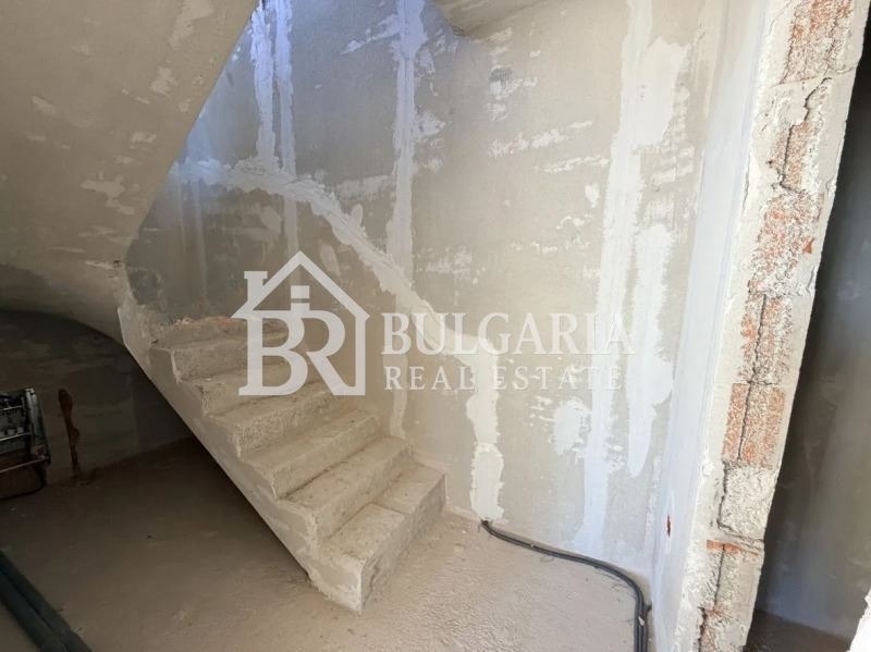 Продава КЪЩА, гр. София, с. Владая, снимка 3 - Къщи - 53282645