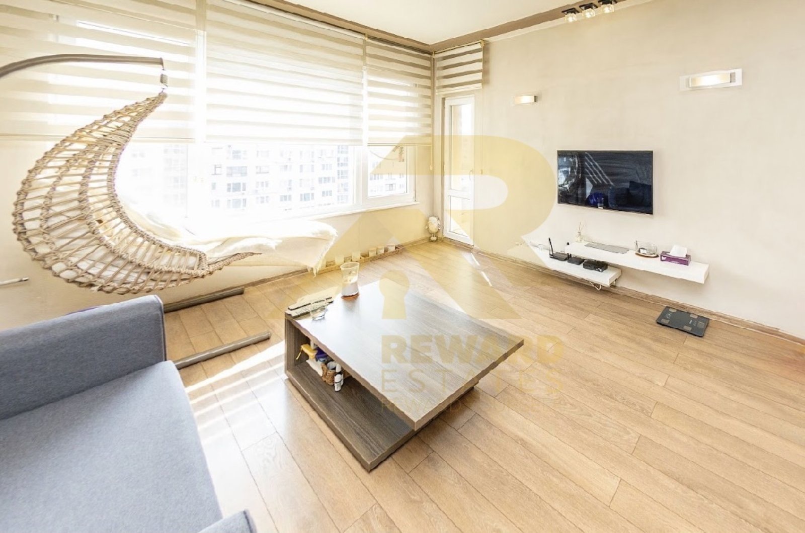 Продава 3-СТАЕН, гр. София, Връбница 1, снимка 2 - Апартаменти - 53765977