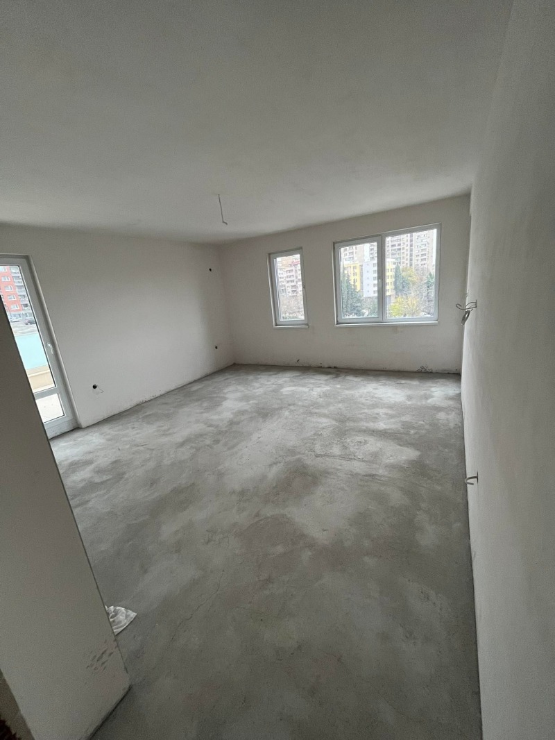 Продава 3-СТАЕН в град Стара Загора, Железник - изток - 130 кв.м / 165 990 € » 324 648.22 лв., АУТО ВИА ЕООД