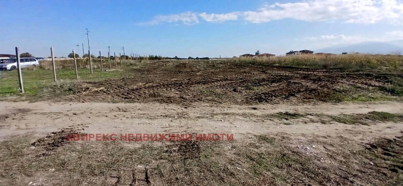 Продава ПАРЦЕЛ в област Пловдив, с. Златитрап - 959 кв.м / 113 000 € » 221 008.79 лв., АВИРЕКС НЕДВИЖИМИ ИМОТИ