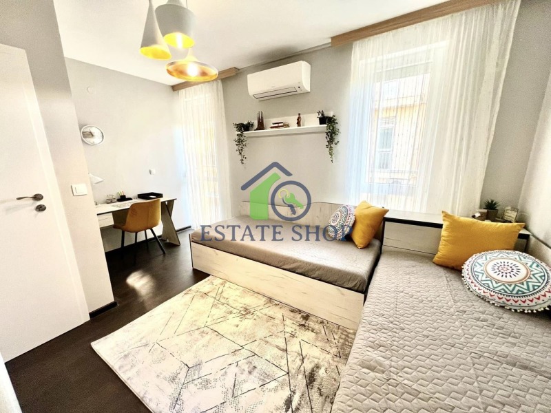 En venta  2 dormitorios Plovdiv , Jristo Smirnenski , 113 metros cuadrados | 45392229 - imagen [6]