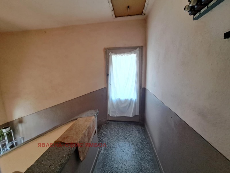 Продава  Етаж от къща град Ямбол , Каргон , 107 кв.м | 56935331 - изображение [11]