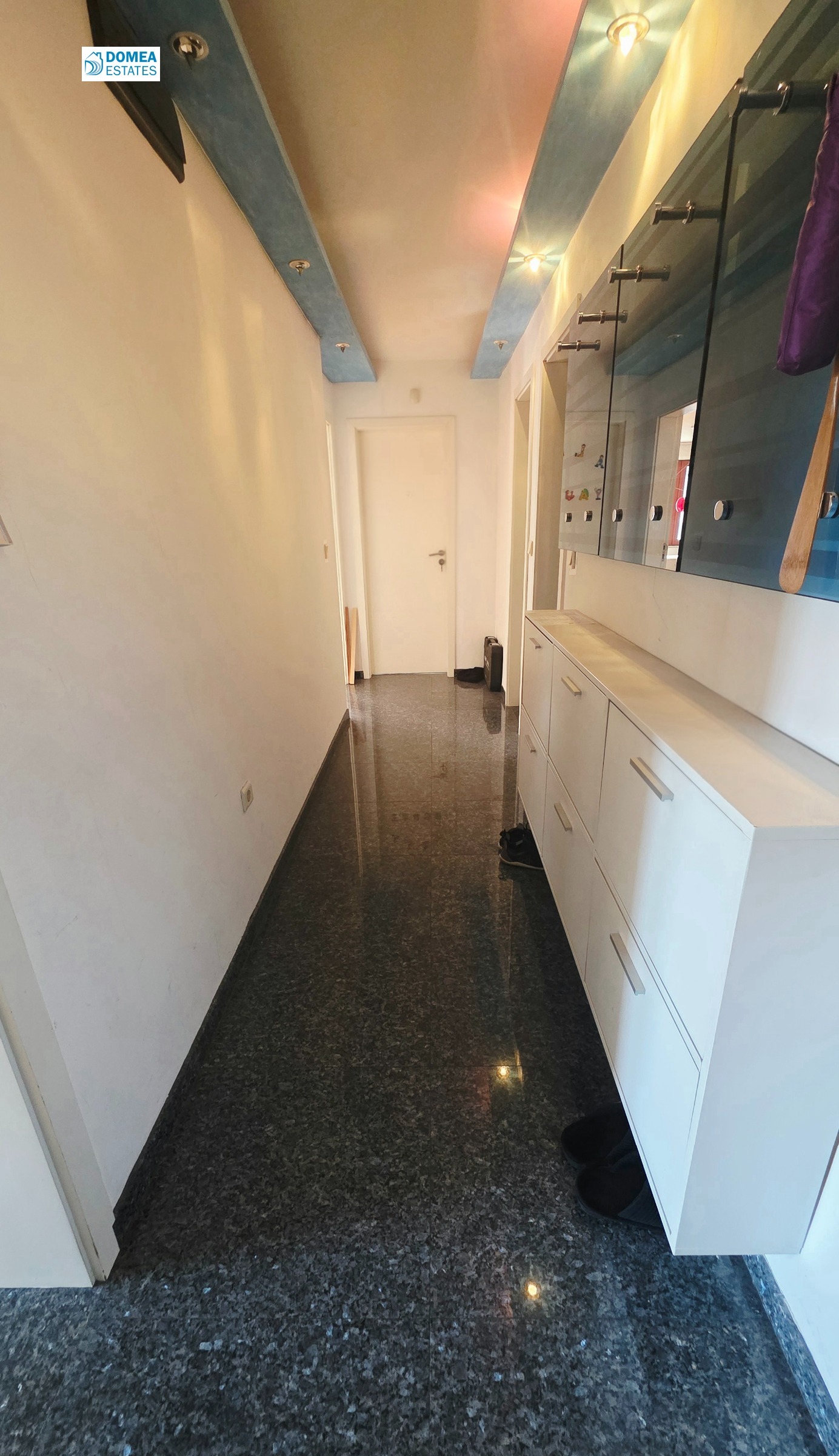 Продава 4-СТАЕН, гр. София, Редута, снимка 2 - Апартаменти - 56330930