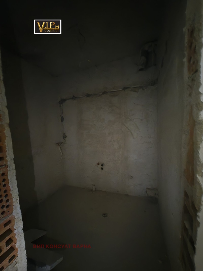 Продава  2-стаен град Варна , Левски 2 , 92 кв.м | 30931228 - изображение [8]