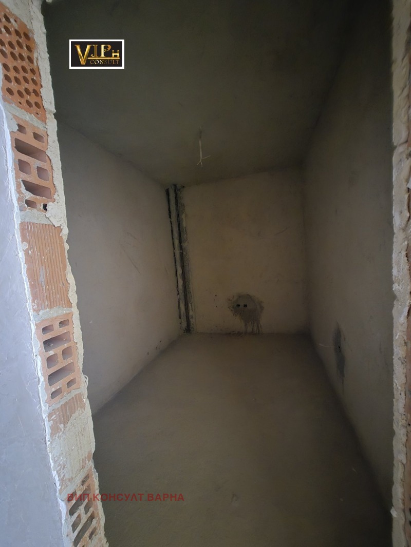 Продава  2-стаен град Варна , Левски 2 , 92 кв.м | 30931228 - изображение [3]