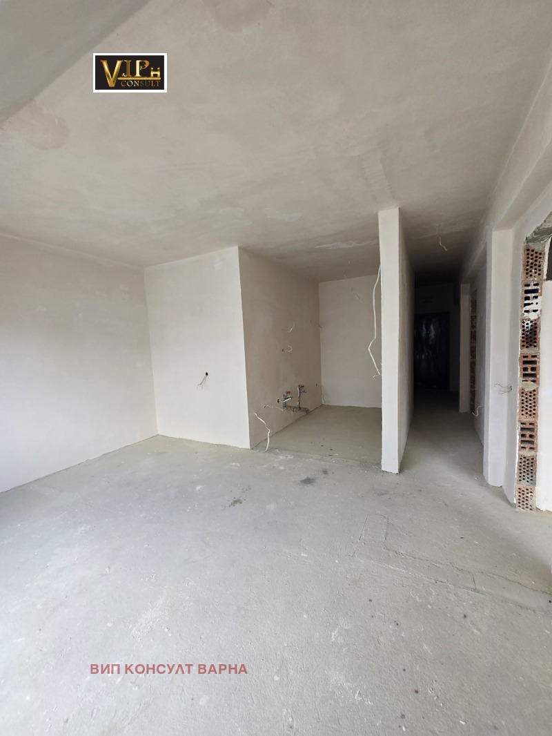 Продава  2-стаен град Варна , Левски 2 , 92 кв.м | 30931228 - изображение [2]