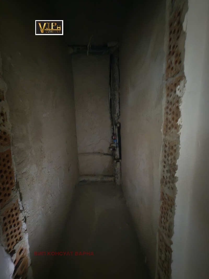 Продава  2-стаен град Варна , Левски 2 , 92 кв.м | 30931228 - изображение [9]