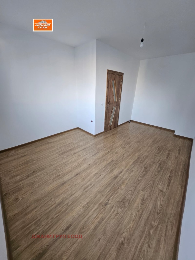 Te koop  2 slaapkamers Sjumen , Bojan Balgaranov 1 , 76 m² | 66305853 - afbeelding [12]