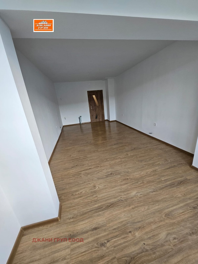 Te koop  2 slaapkamers Sjumen , Bojan Balgaranov 1 , 76 m² | 66305853 - afbeelding [7]